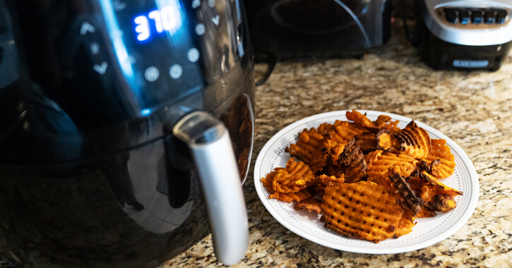MRA_OUW_how-does-an-air-fryer-work-_BlogPhoto_Aug19_20190312 image